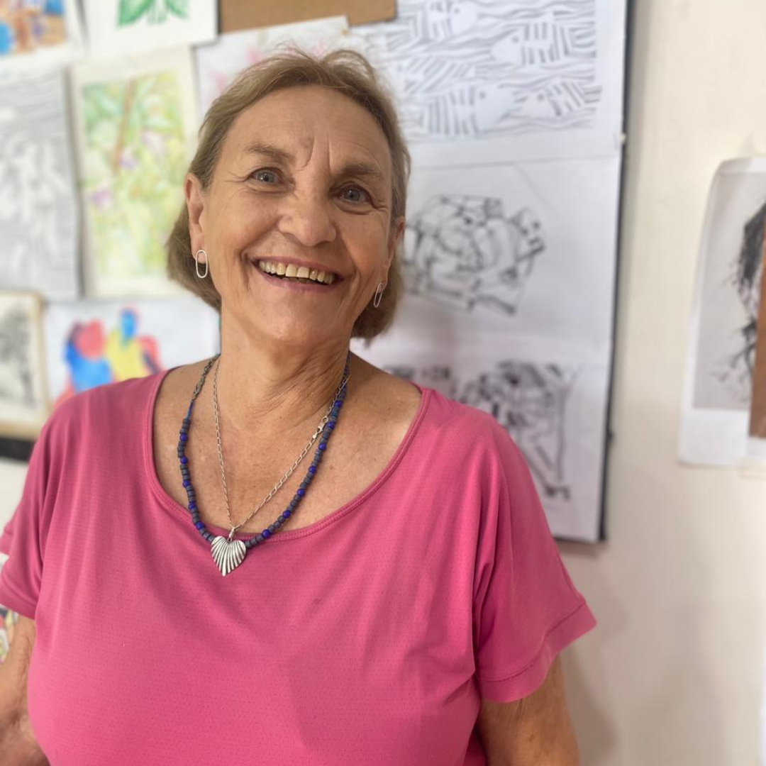 Professora vinhedense Eloisa herdou da família o amor pelas artes plásticas